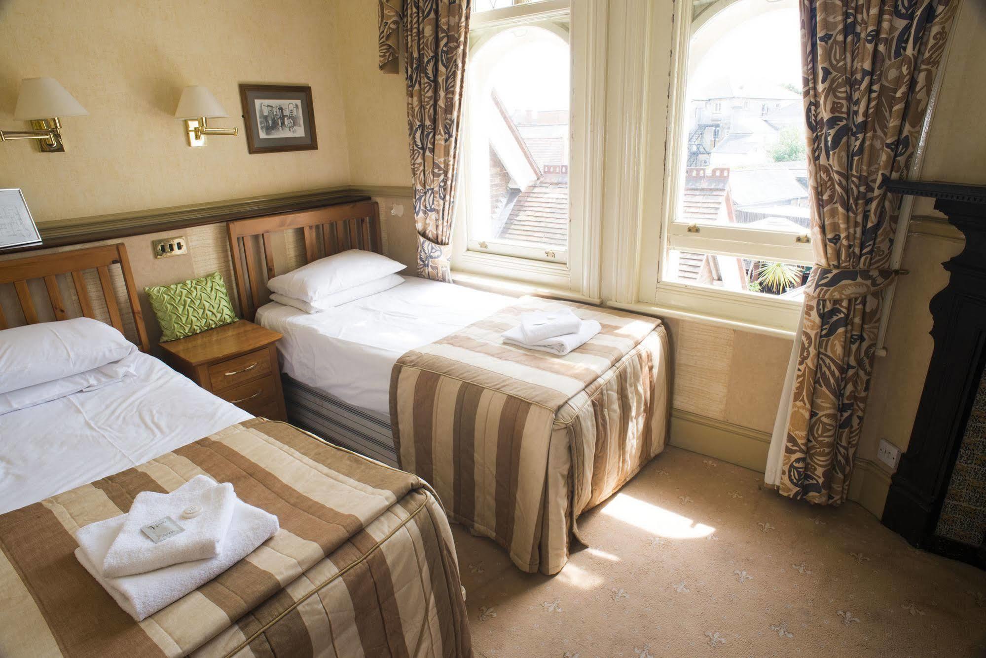 The Railway Hotel Worthing Extérieur photo